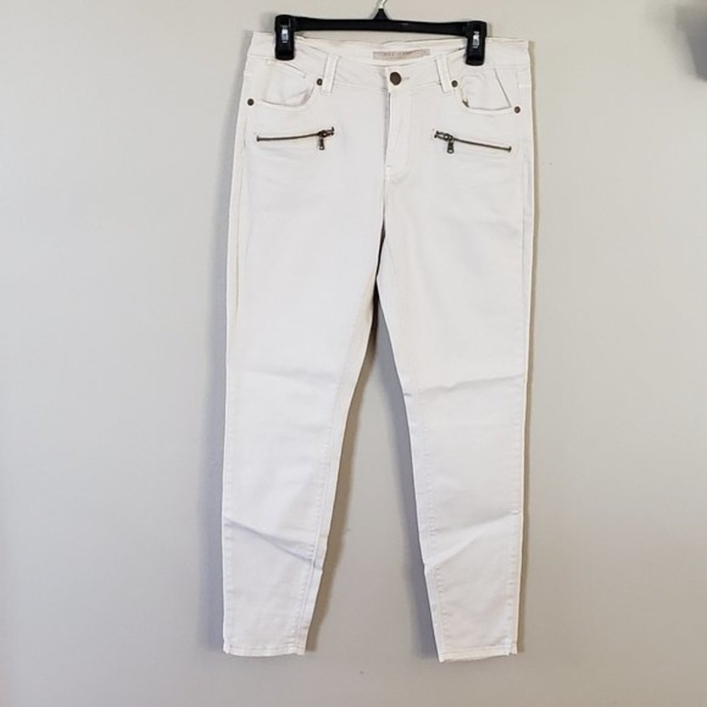 Max Jeans Women's Straight Leg Jeans in Cream
